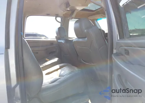 2004 Chevrolet Suburban 1500 Lt from USA, damaged, VIN 3GNFK16T54G268689